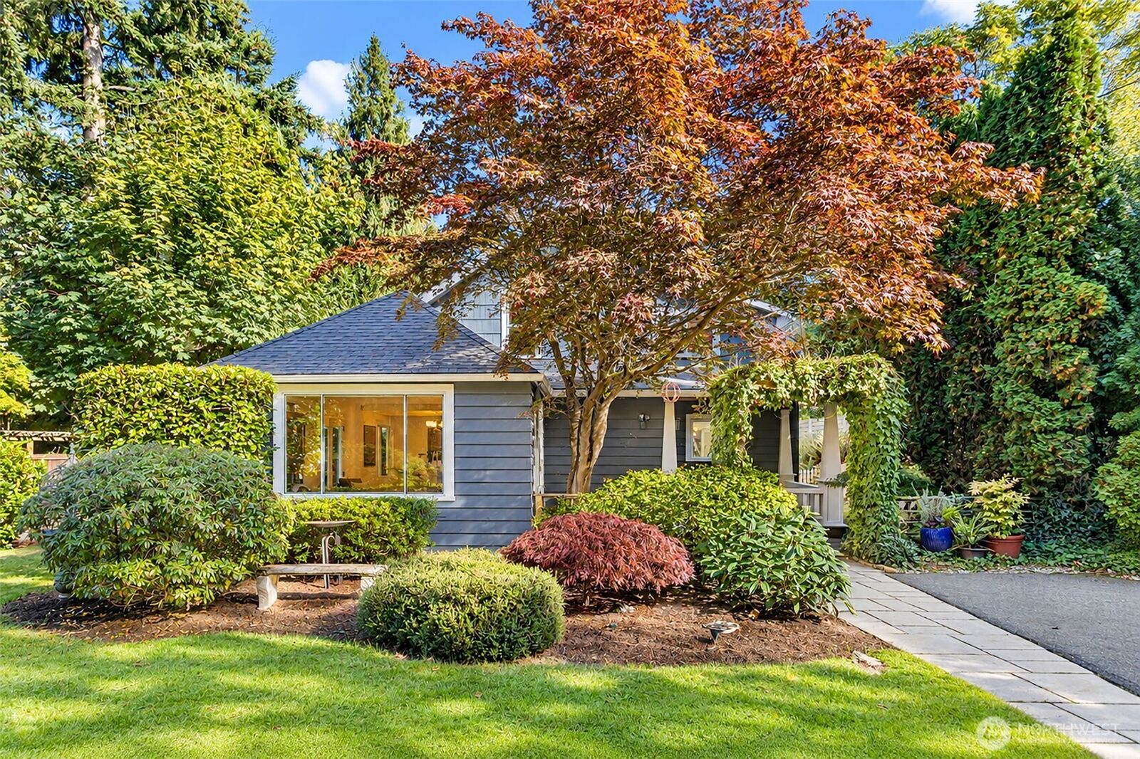 Property Photo: 8542 32nd Avenue NW WA 98117