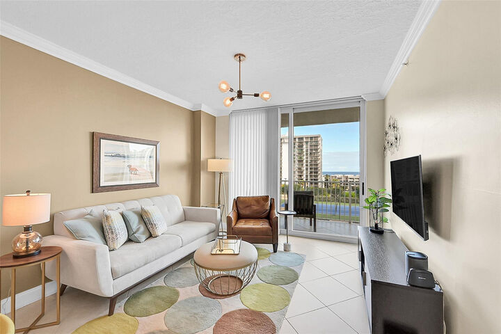 Property Photo:  3020 NE 32nd Avenue 805  FL 33308 