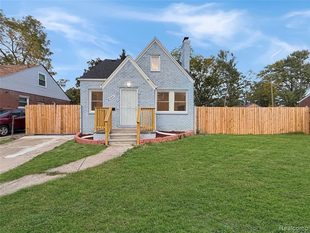 Property Photo:  4844 Manistique Street  MI 48215 