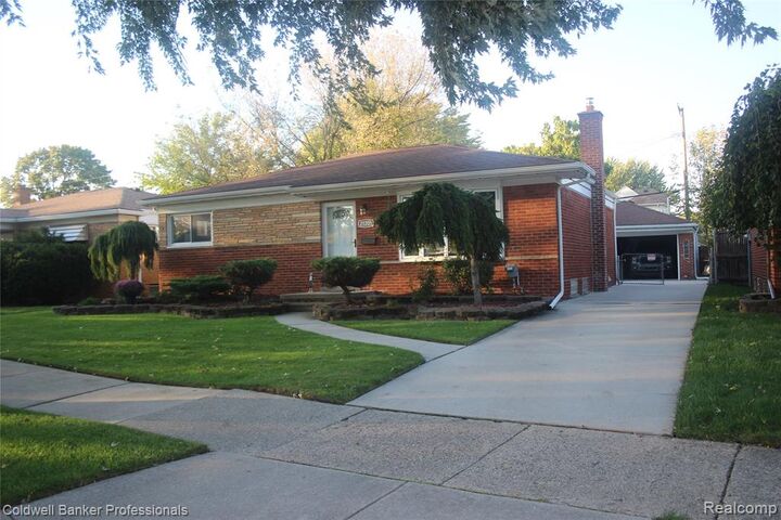 Property Photo:  21205 Centennial  MI 48081 
