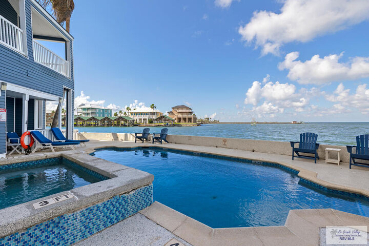Property Photo:  201 S Harbor Dr  TX 78598 