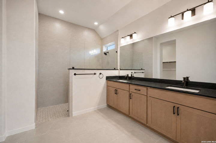 Property Photo: 742 Converge Ct TX 78124