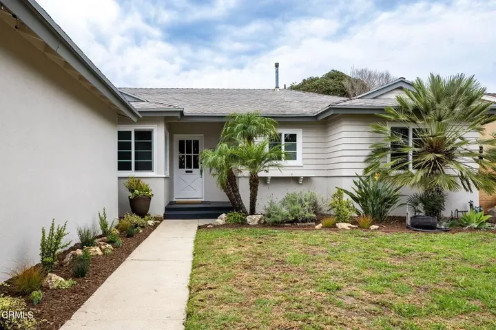Property Photo:  112 Estates Avenue  CA 93003 