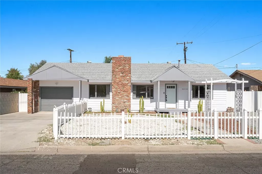 Property Photo:  42118 Mayberry  CA 92544 