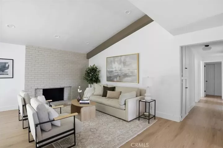 Property Photo: 20629 Londelius Street CA 91306