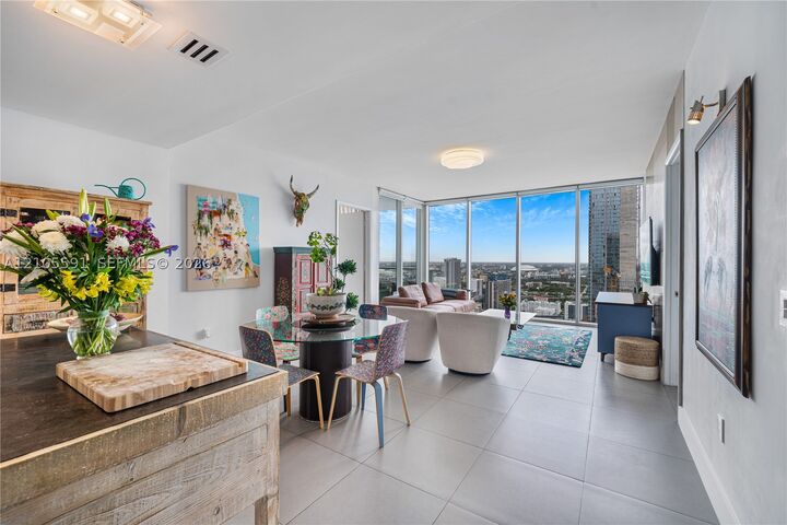 Property Photo:  1040 Biscayne Blvd 3607  FL 33132 