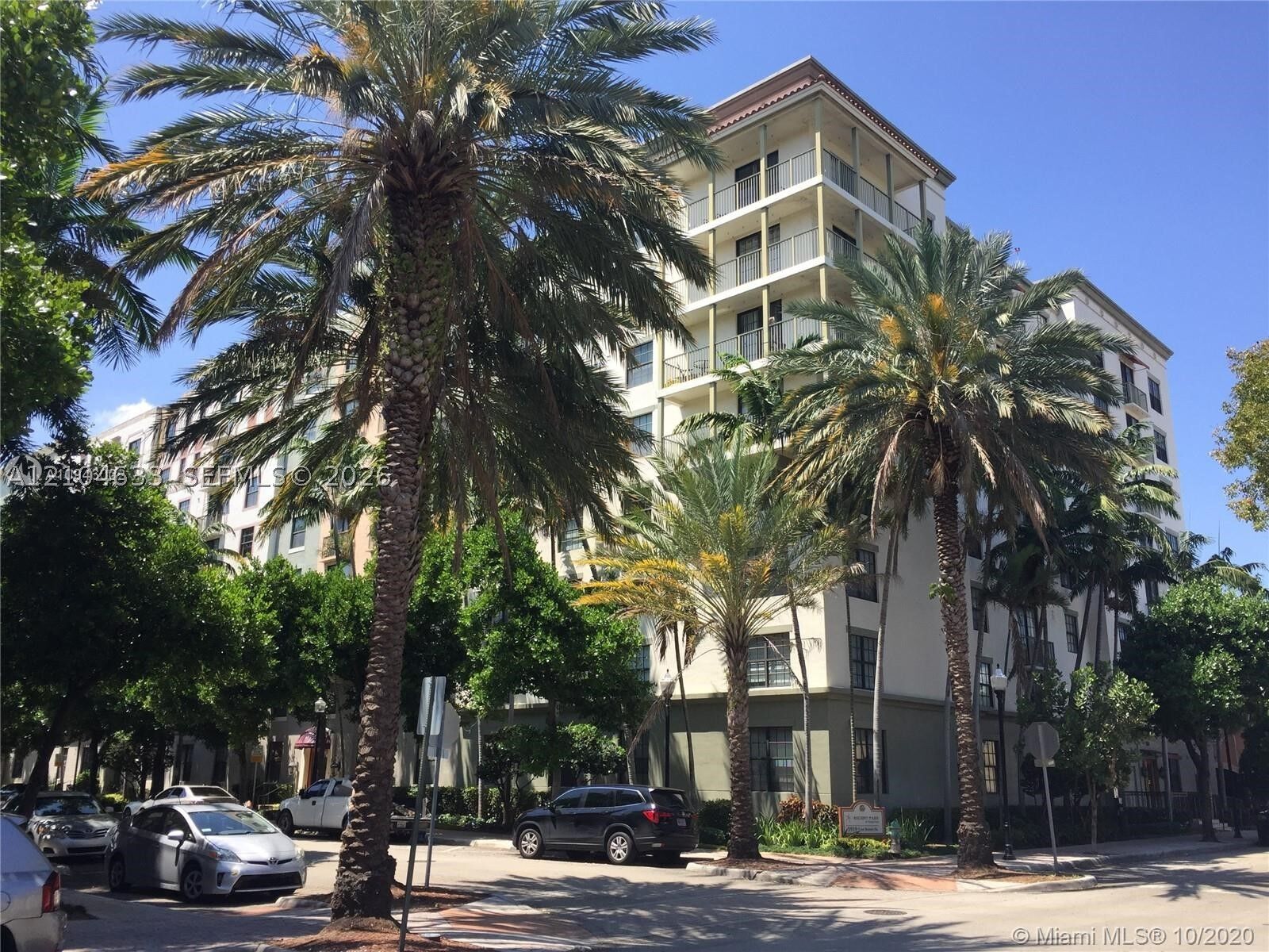 Property Photo:  1900 Van Buren St 307B  FL 33020 