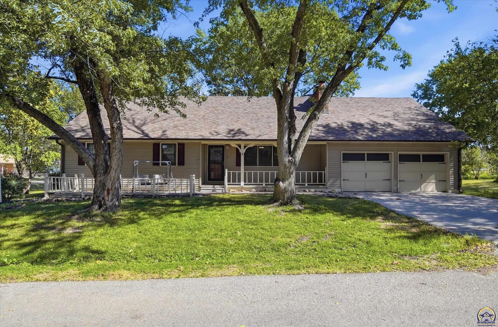 Property Photo:  8 Martinwood Dr  KS 66523 