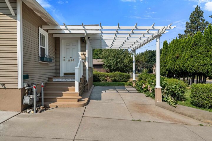 Property Photo:  1128 E 29th Ave Ave 1126 E 29th Ave  WA 99203 