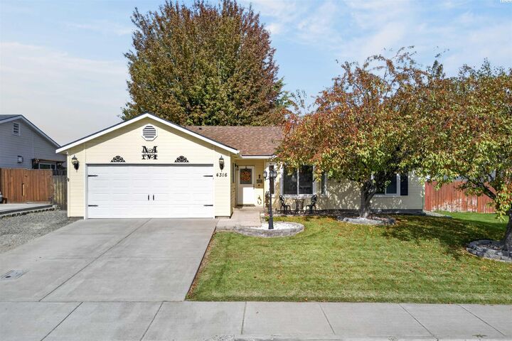 Property Photo: 4316 W 8th Avenue WA 99336
