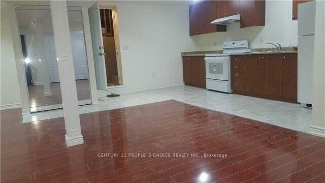 Property Photo:  4339 Radisson(Basement) Crescent W  ON L5M 4C2 