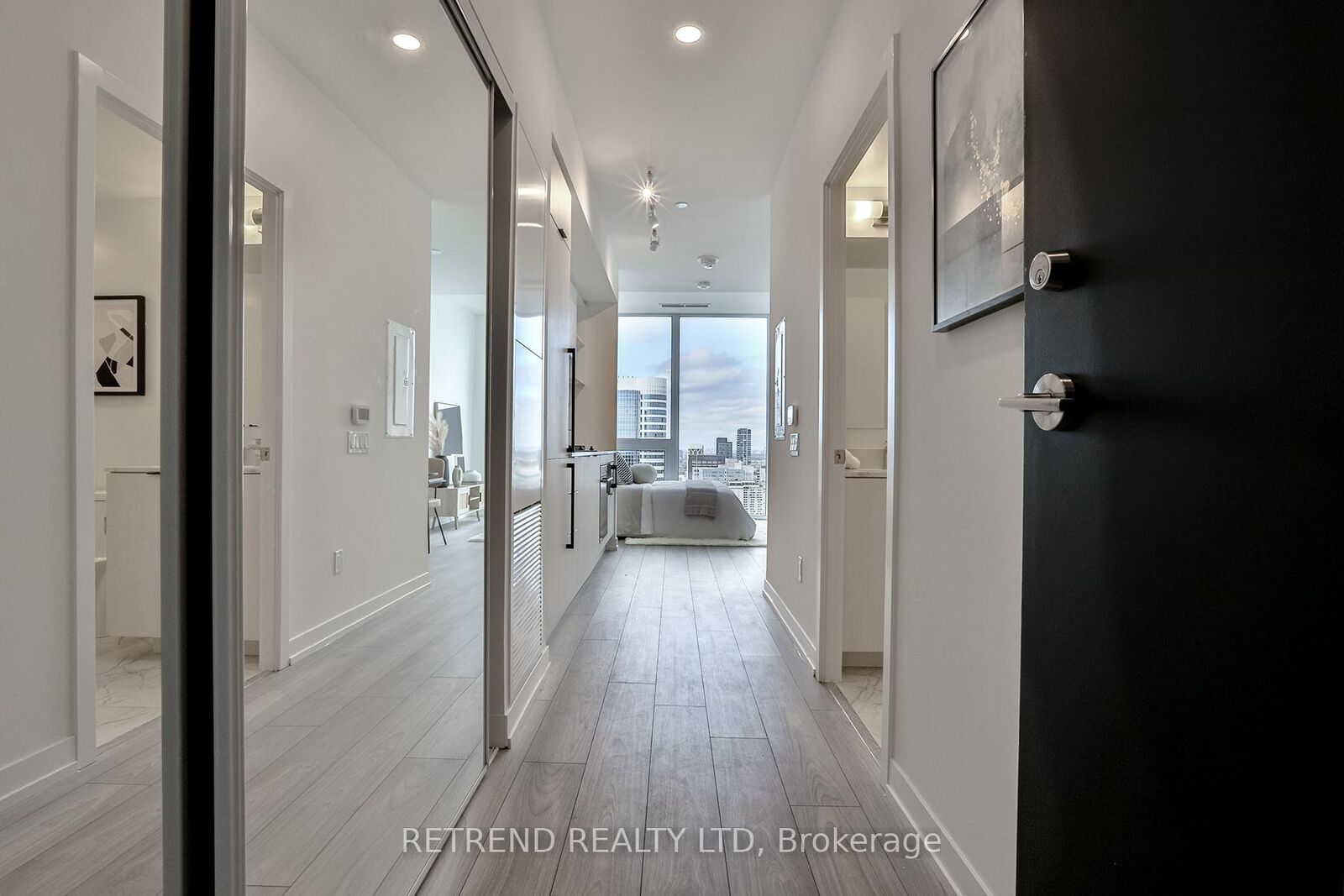 Property Photo: 82 Dalhousie Street Ph08 ON M5B 0C5