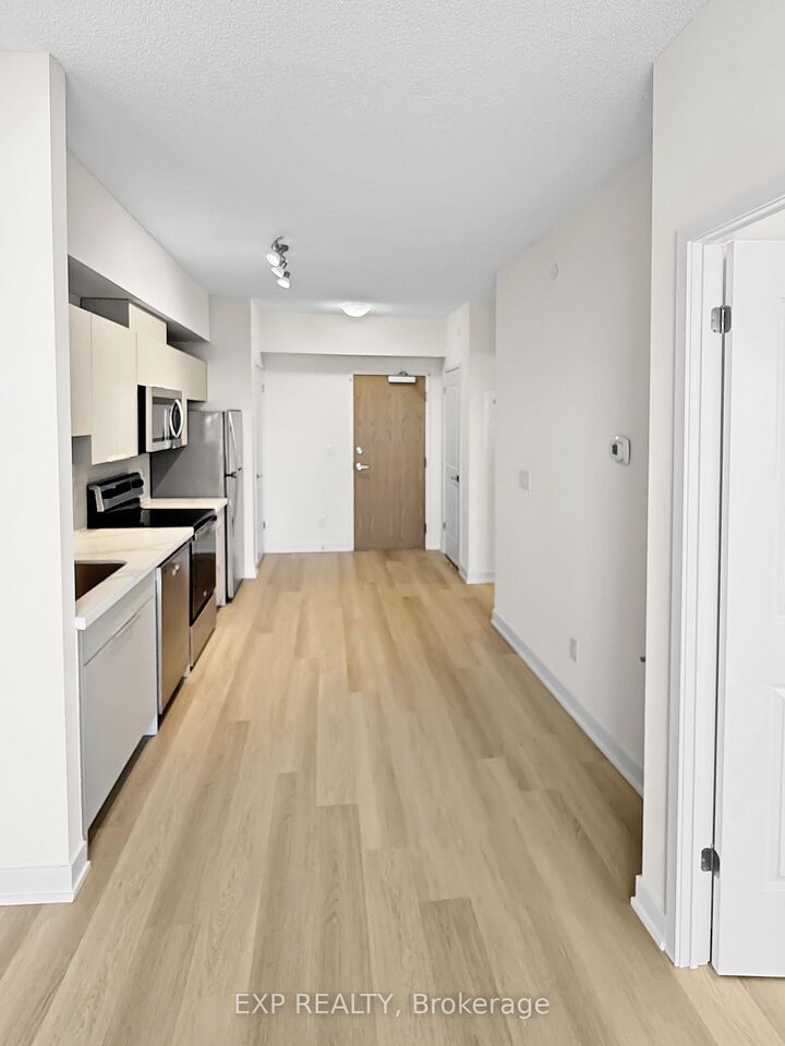 Property Photo:  2825 Jane Street 913  ON M3N 0A8 