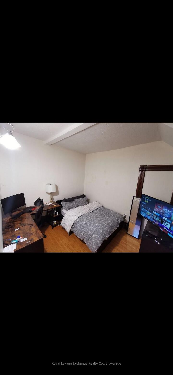 Property Photo:  75 Huron Street 1  ON N0G 2R0 