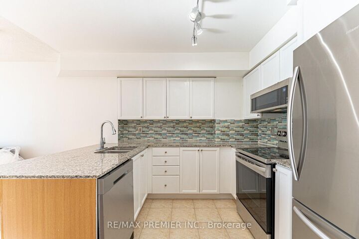 Photo de la propriété: 33 Elm Drive W 2002 ON L5B 4M2