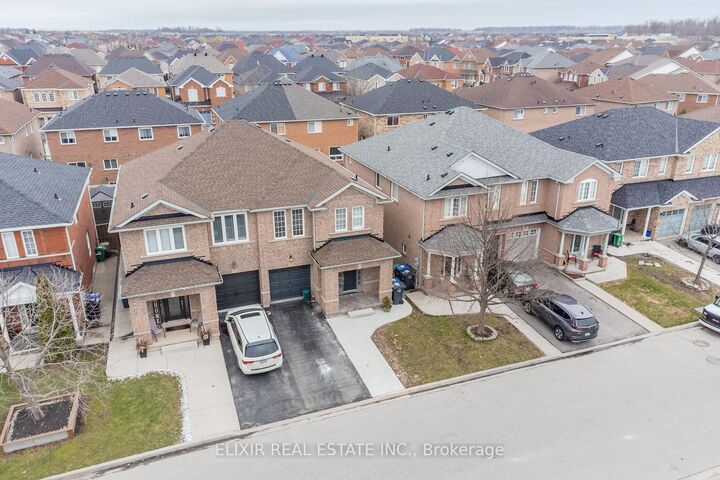 Property Photo:  32 Trumpet Valley Boulevard  ON L7A 3N8 