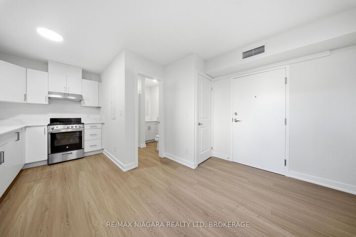 Property Photo:  140 Church Street B04  ON L2R 3E4 