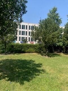 Property Photo: 6 Rosebank Drive 16A ON M1B 0A1