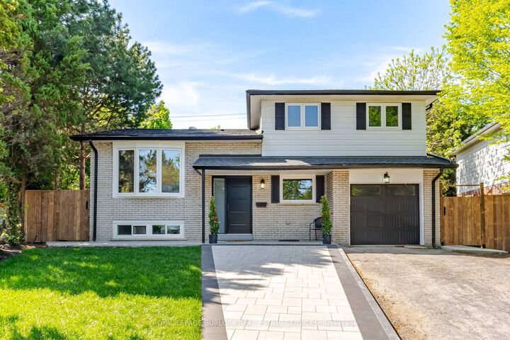 Property Photo: 1379 Christina Court ON L7P 2V8