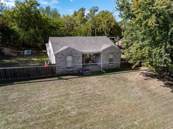 Property Photo: 420 S Virginia Avenue OK 74030