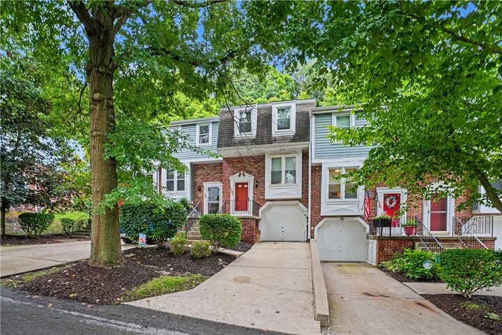 Property Photo: 127 Spruce Ct PA 15229