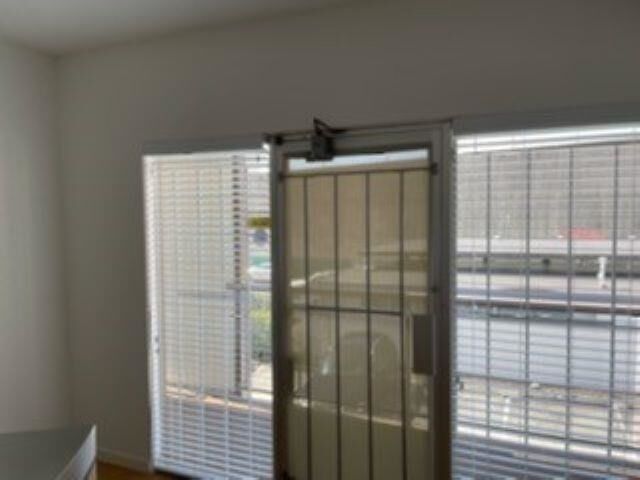 Property Photo:  650 Clyde Avenue 12  BC V7T 1E2 