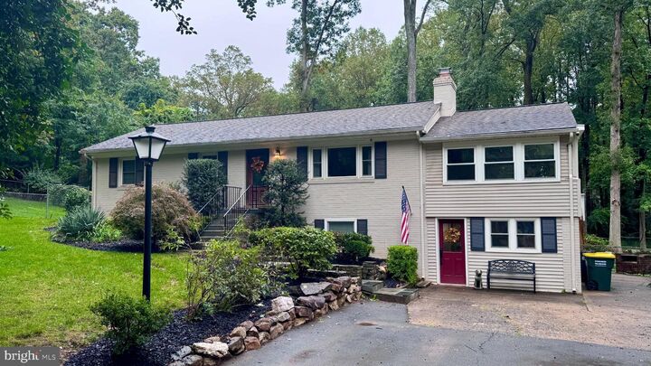 Property Photo:  4709 Holly Avenue  VA 22030 