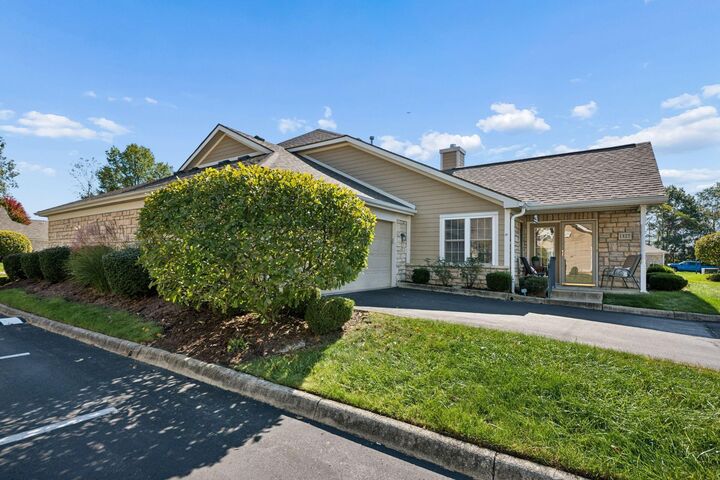 Property Photo:  1327 Allington Lane  OH 43240 