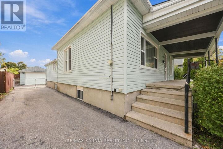 Property Photo: 445 Wellington Street ON N7T 1H7