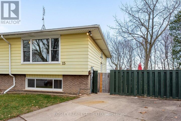 Property Photo:  15 Alden Court  ON L2T 3X2 