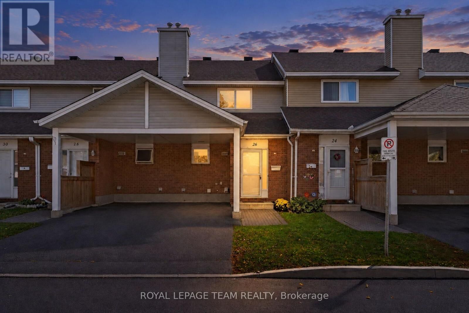 Property Photo:  26 Paddington Private  ON K1V 0S8 