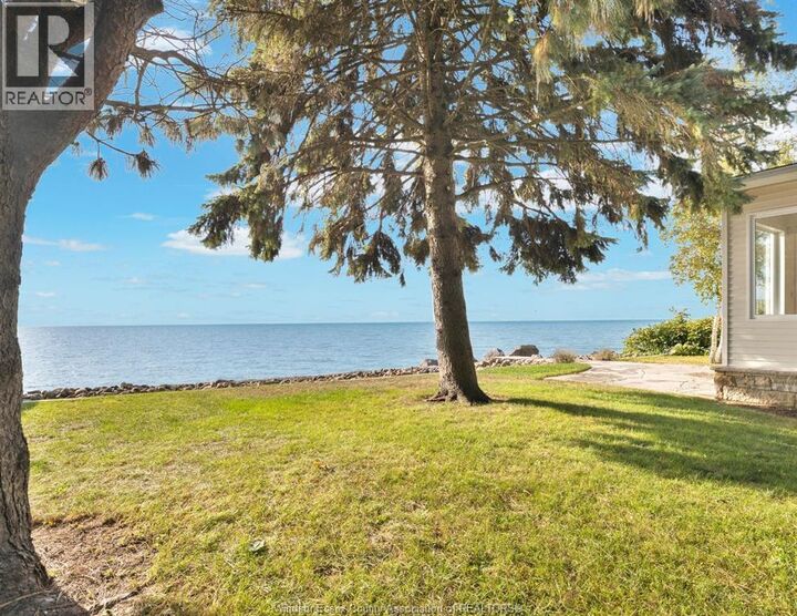 Property Photo: 1295 Heritage Road ON N9Y 2E6