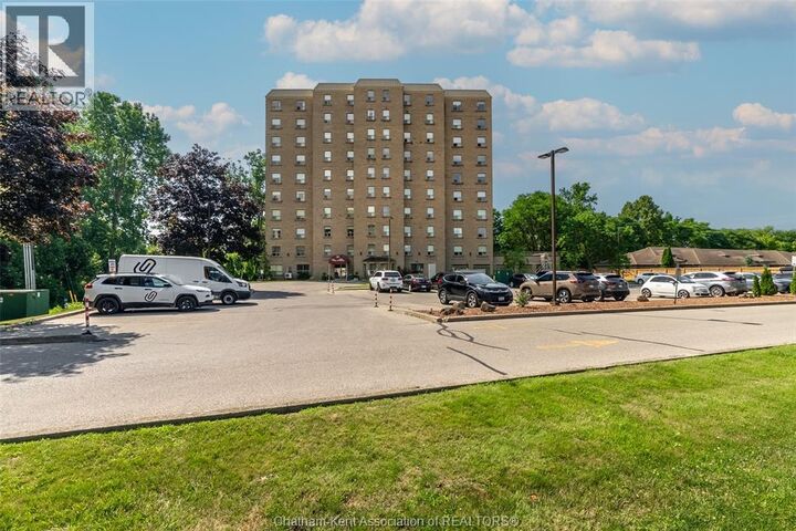 Property Photo:  10 Van Allen Avenue 903  ON N7L 5K1 