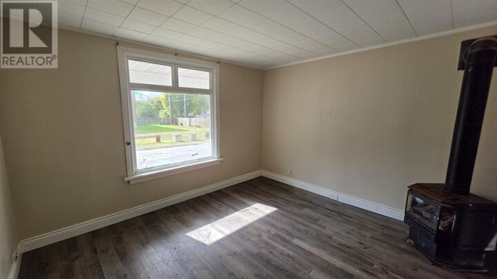 Property Photo:  22 Manilla Ter  ON P6A 1J2 