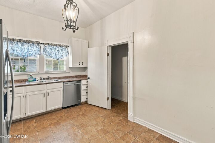 Property Photo:  109 Weir Street  TN 38301 