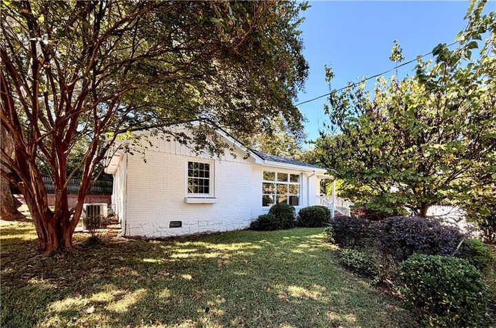 Property Photo:  199 Bishop Drive NE  GA 30060 
