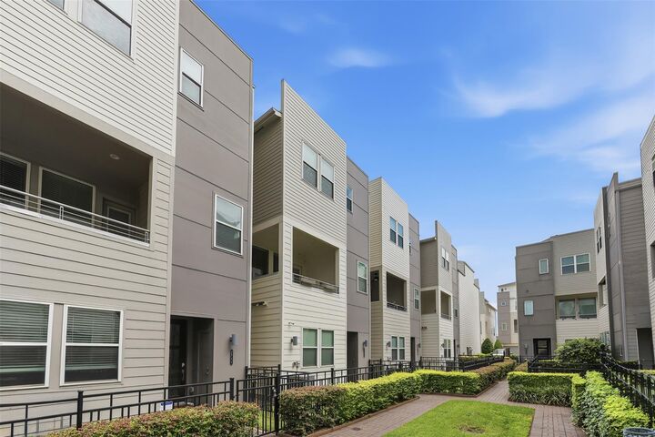 Property Photo: 2709 Clinton Drive TX 77020