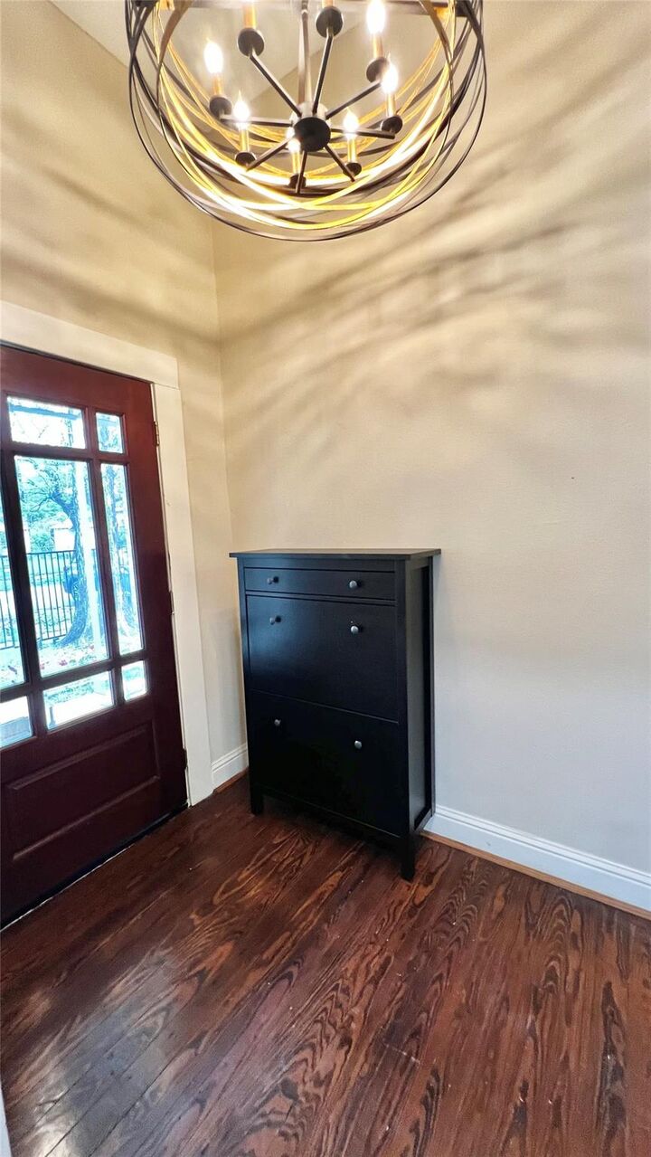 Property Photo:  1815 Chapman Street  TX 77009 