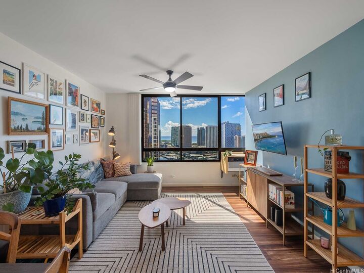 Property Photo: 876 Curtis Street 3302 HI 96813