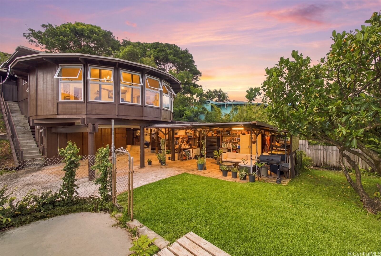 Property Photo:  45-476 Kamehameha Highway  HI 96744 