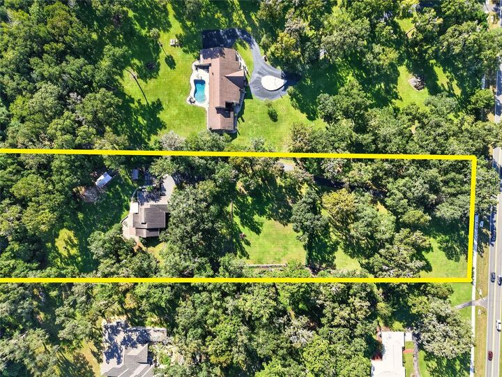 Property Photo: 8301 SW 24th Avenue FL 32607