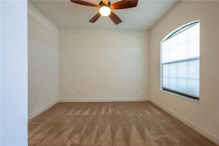 Property Photo:  1652 Lemon Avenue  FL 33881 