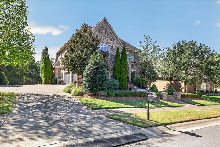 Property Photo: 204 Moore Haven Dr TN 37087