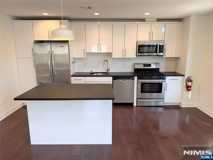 Property Photo: 1018 Morningside Lane B NJ 07024