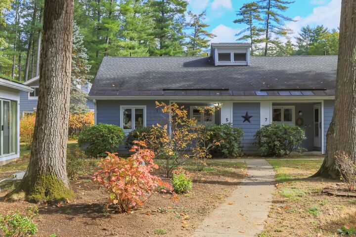 Property Photo: 5 Piscataqua Road NH 03301