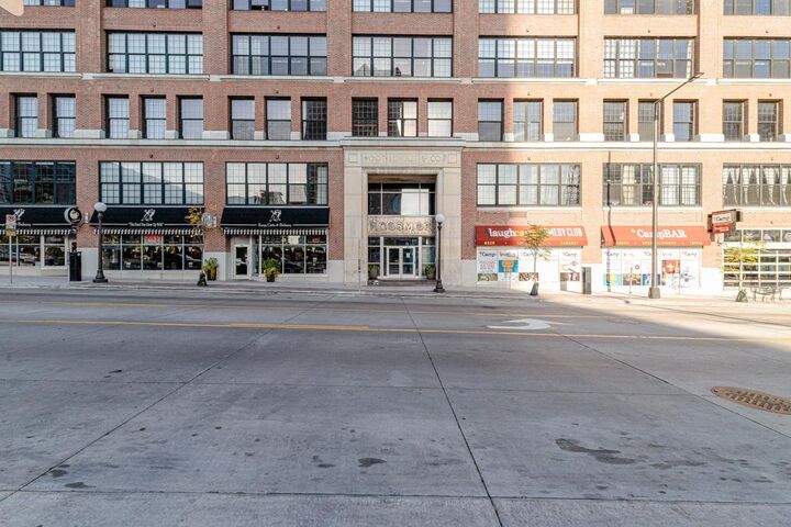 Property Photo: 500 Robert Street N 500 MN 55101