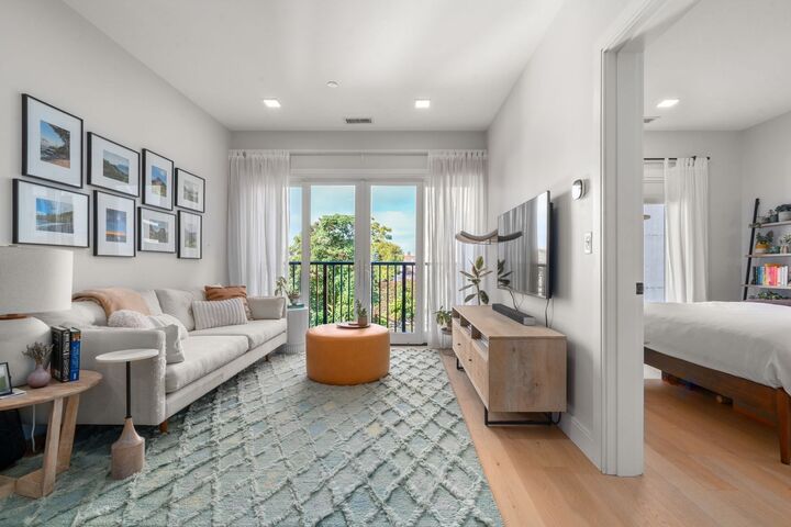 Property Photo:  287 Maverick St 309  MA 02128 