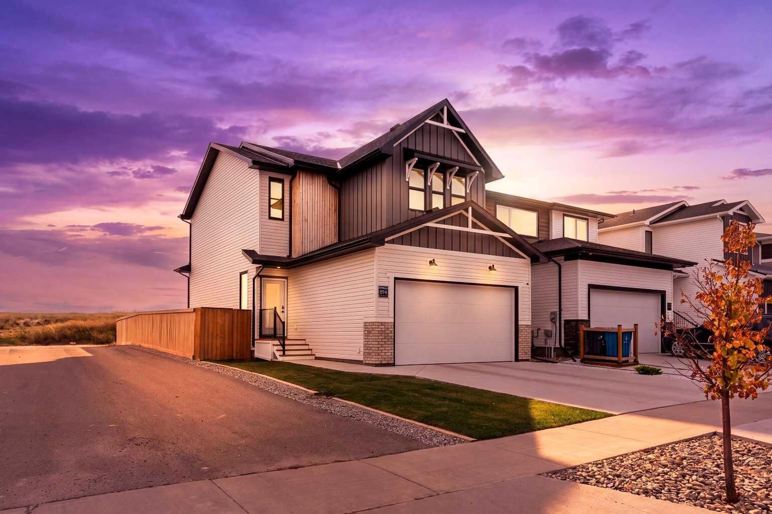 Property Photo:  894 Miners Boulevard W  AB T1J 5L9 