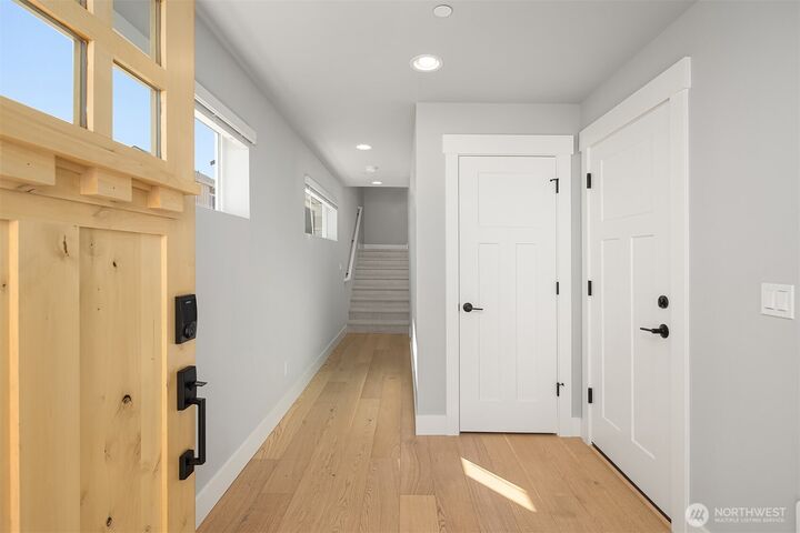 Property Photo: 10 160th Place SE WA 98012