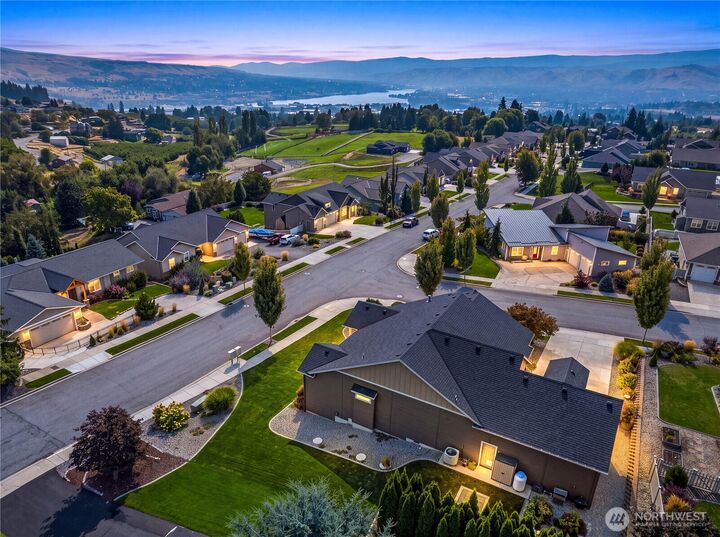 Property Photo:  340  Laurie Drive  WA 98801 